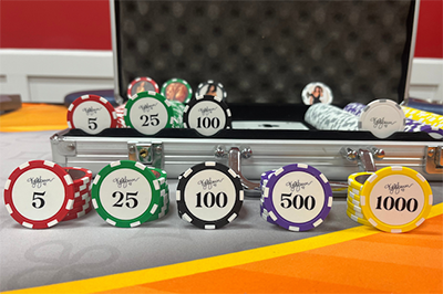Poker chips with best poker chip weight